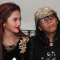 Dewi Persik Saat Peluncuran Album 'Kompilasi Spektakuler'