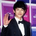 Siwan ZE:A di Red Carpet MBC Entertainment Awards 2012