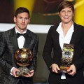Lionel Messi dan Abby Wambach Berfoto Bersama