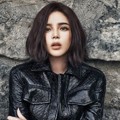 Park Si Yeon di Majalah Cosmopolitan Edisi Februari 2013