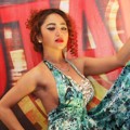 Dewi Persik Saat di Belakang Panggung Infotainment Awards SCTV 2013