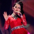 Syahrini di Infotainment Awards SCTV 2013