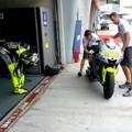 Valentino Rossi Lakukan Pemanasan Sebelum Menjalani Tes Perdana