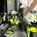 Valentino Rossi Memeriksa Kembali Kondisi Motornya