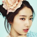 Park Shin Hye di Majalah 1stLook Edisi Februari 2013