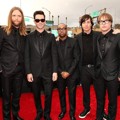 Maroon 5 di Red Carpet Grammy Awards 2013