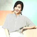 Kang Sora di Katalog Fashion BANGBANG