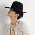 Seo In Guk Berpartisipasi di Proyek 'Pink Wings' Majalah Vogue Girl Edisi Maret 2013