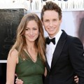 Hannah Bagshawe dan Eddie Redmayne di Red Carpet Oscar 2013