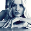 Rosie Huntington-Whiteley di Majalah Vogue Spanyol Edisi Maret 2013