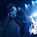 Aksi Choi Siwon di 'Super Show 5' Brazil