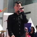 Penampilan Ahmad Dhani Bersama T.R.I.A.D di Acara Musik 'Dahsyat'