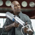 Tyrese Gibson Sebagai Roman Pearce