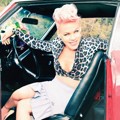 Pink di Majalah Glamour Edisi Juni 2013