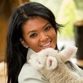 Farah Quinn Mengunjungi Sheepworld Disela Perjalanan