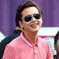 Andhika Pratama Saat Menjadi Host Acara Musik 'Inbox'