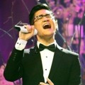 Aksi Panggung Afgan di Konser Menuju Miss World 2013