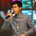 Cakra Khan di Konser Menuju Miss World 2013