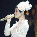 Citra Scholastika di Konser Menuju Miss World 2013