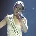 Penampilan Vania Larissa di Panggung Konser Menuju Miss World 2013