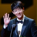 Lee Jun Ki Raih Piala Best Actor