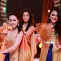 Miss Hong Kong China Jacqueline Wong dan Miss Indonesia Vania Larissa