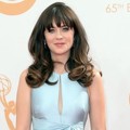 Zooey Deschanel di Red Carpet Emmy Awards 2013