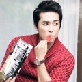 Song Seung Heon di Majalah High Cut Edisi Oktober 2013