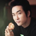Song Seung Heon di Majalah High Cut Edisi Oktober 2013
