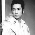 Song Seung Heon di Majalah High Cut Edisi Oktober 2013