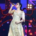 Syahrini Menyanyikan Lagu 'Cinta Tapi Gengsi'