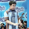 Olga Syahputra Saat Menjadi Host di Acara Musik 'Dahsyat'