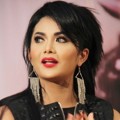 Krisdayanti Saat Peluncuran Album 'Persembahan Ratu Cinta'
