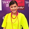 Olga Lydia Hadir di 'Yahoo OMG! Awards 2013'