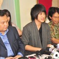 Kevin Aprilio Saat Mengadakan Jumpa Pers