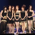 A Pink Raih Piala Next Generation Global Star Award