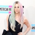 Keha di Red Carpet American Music Awards 2013