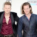 Florida Georgia Line di Red Carpet American Music Awards 2013