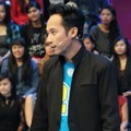 Denny Cagur Saat Menjadi Host Acara Musik 'Dahsyat'