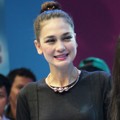Luna Maya Saat Menjadi Host Acara Musik 'Dahsyat'