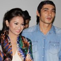 Acha Septriasa dan Abimana Aryasatya Saat Jumpa Pers Film '99 Cahaya di Langit Eropa'