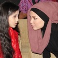 Dewi Sandra dan Gecchae Qheagaventa Saat Jumpa Pers Film '99 Cahaya di Langit Eropa'