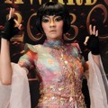 Indah Dewi Pertiwi di Red Carpet SCTV Awards 2013