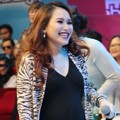 Ayu Ting Ting di Acara Musik 'Dahsyat'