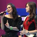 Luna Maya Saat Menjadi Host Acara Musik 'Dahsyat'