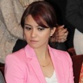 Revalina S. Temat di Premiere Film 'Isyarat'
