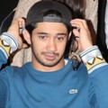 Reza Rahadian di Premiere Film 'Isyarat'