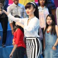 Zaskia Saat Tampil di Acara Musik 'Dahsyat'