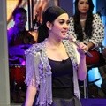 Syahrini Tengah Syuting 'Buka-Bukaan'
