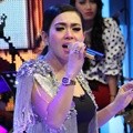 Syahrini Tengah Syuting 'Buka-Bukaan'